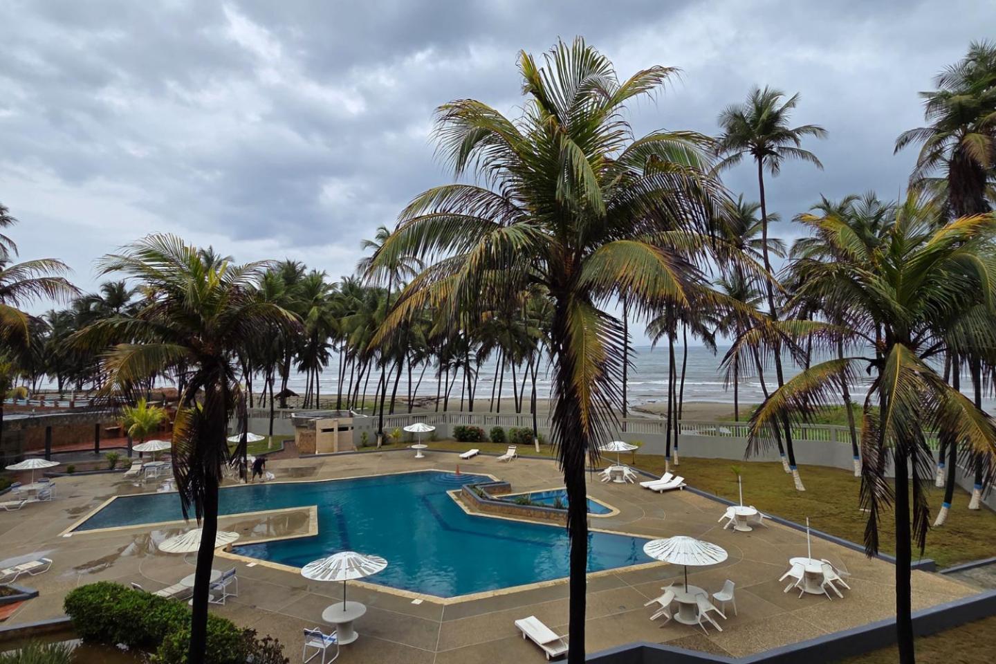 Tucacas, Frente Al Mar, Balcon, Piscina Y Playa Privada Apartment Exterior photo